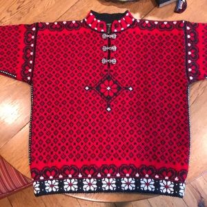 Gorgeous hand knit Dale of Norway Wool sweater - M- unisex
